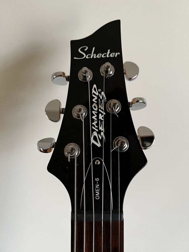 Guitarra Schecter - Diamond Series - Omen6