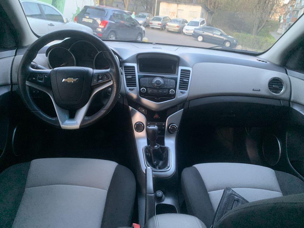 Chevrolet Cruze 2010 2.0 турбодизель