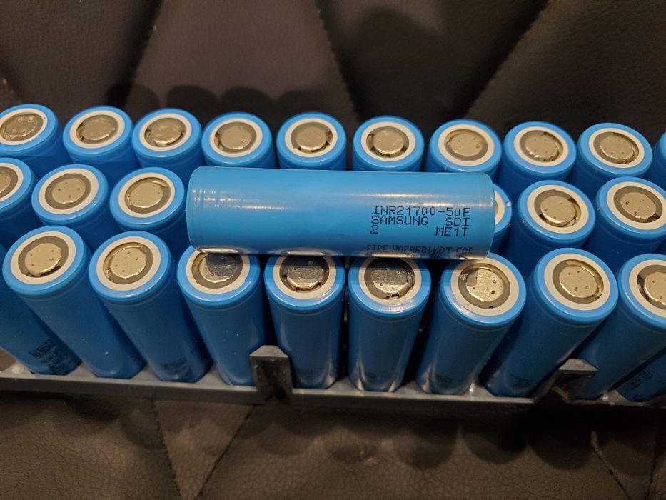 Samsung INR21700-50E 5000mAh..СТАН НОВИХ.. .