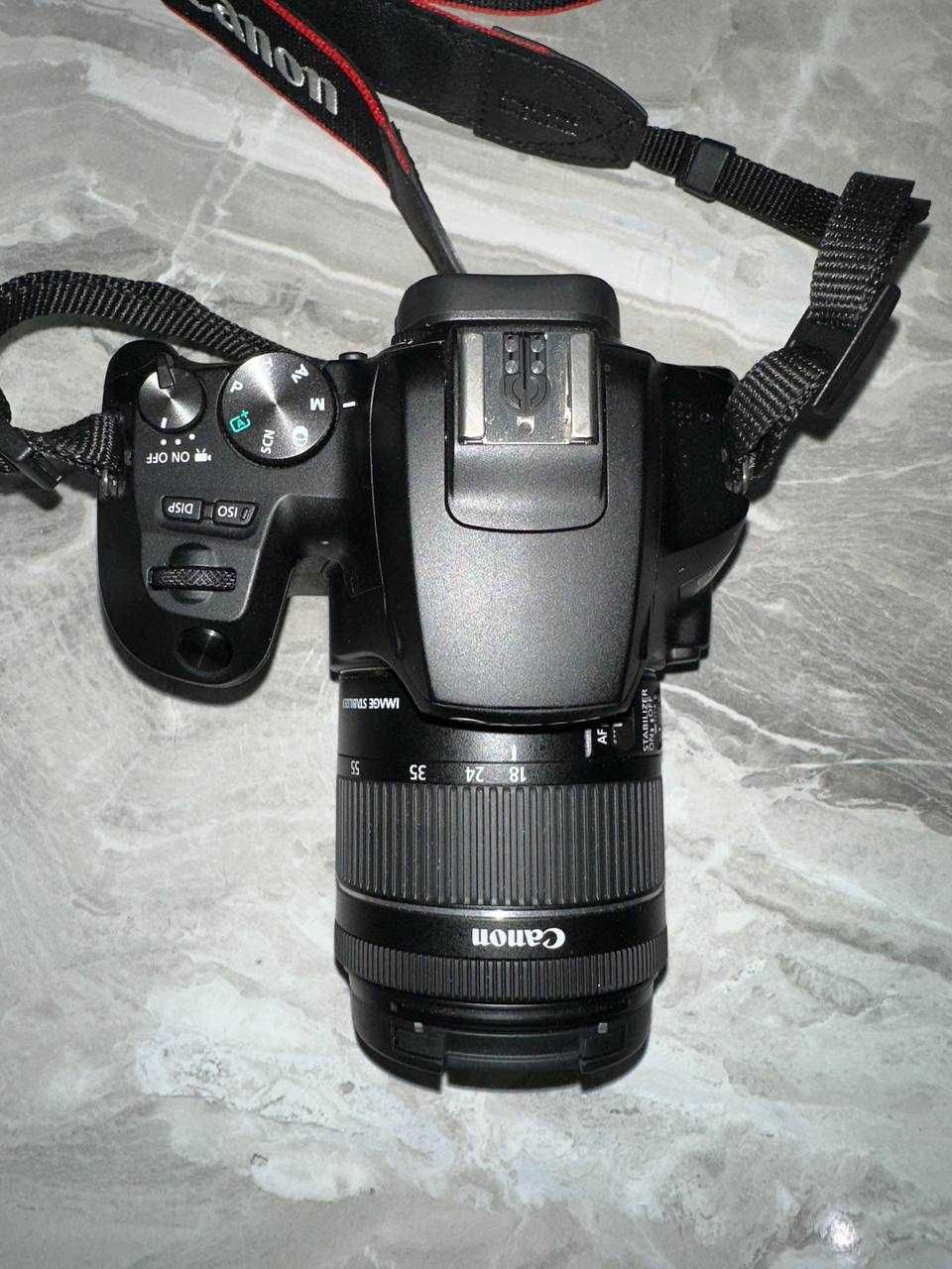 Продам фотокамеру Canon EOS 250D