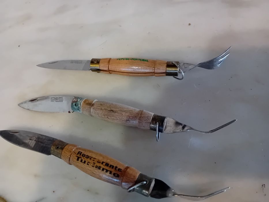 Conjunto de 3 Canivetes Antigos com Garfo