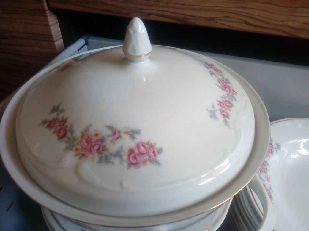 Zestaw serwis obiadowo-deserowy porcelana Włocławek dla 12 osób, PRL