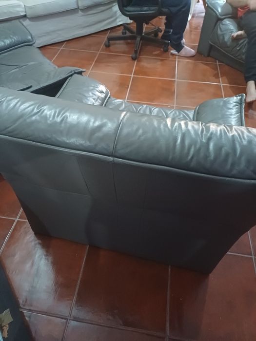 Sofá belga em couro