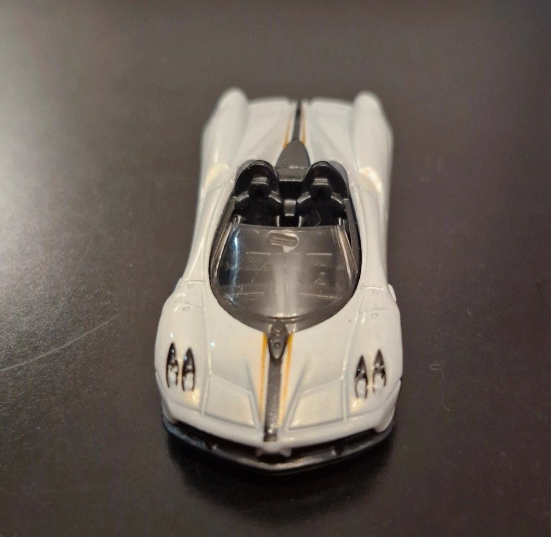 Hot wheels pagani huayra