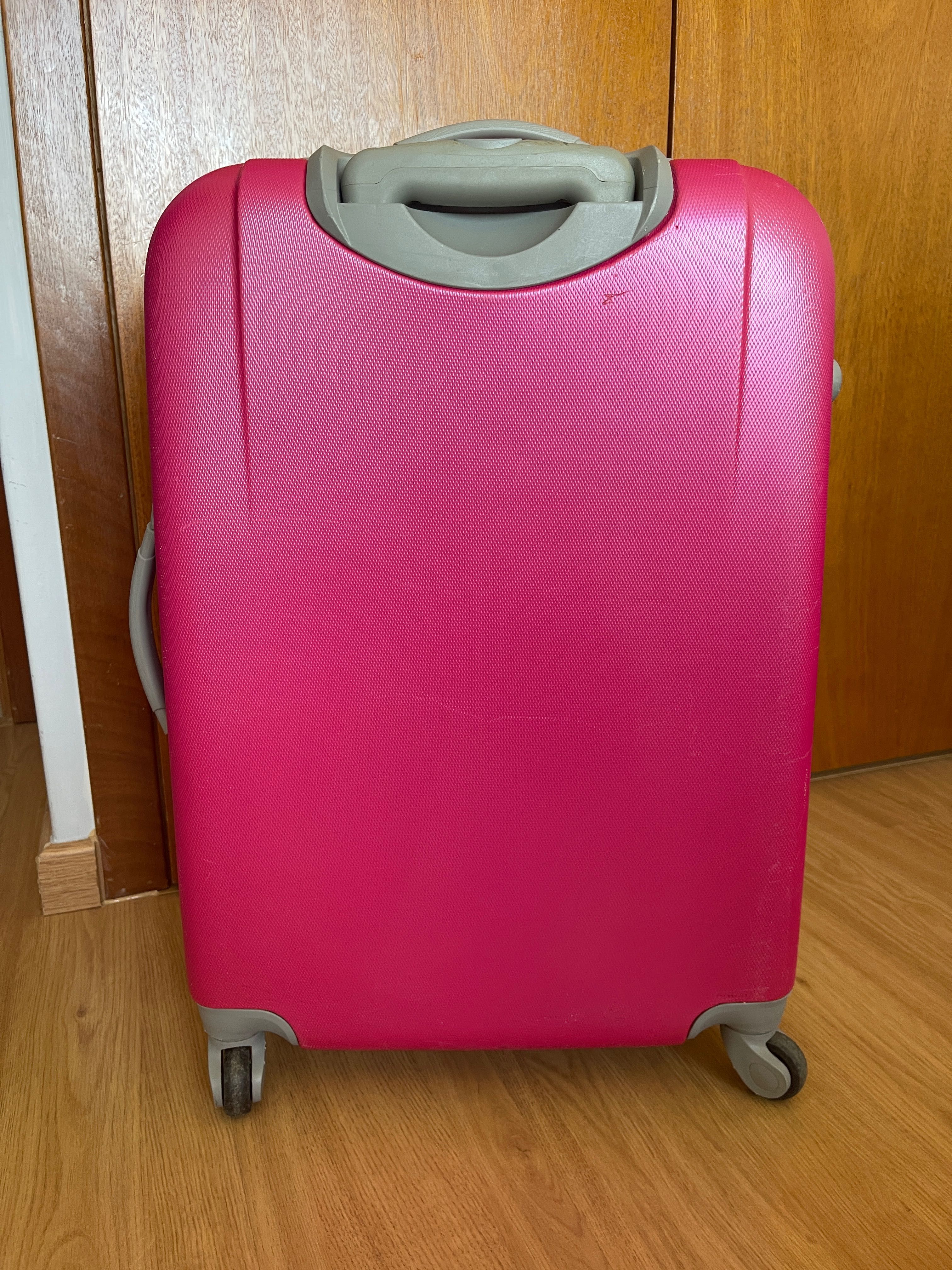 Vende-se Mala de Viagem com Rodas
