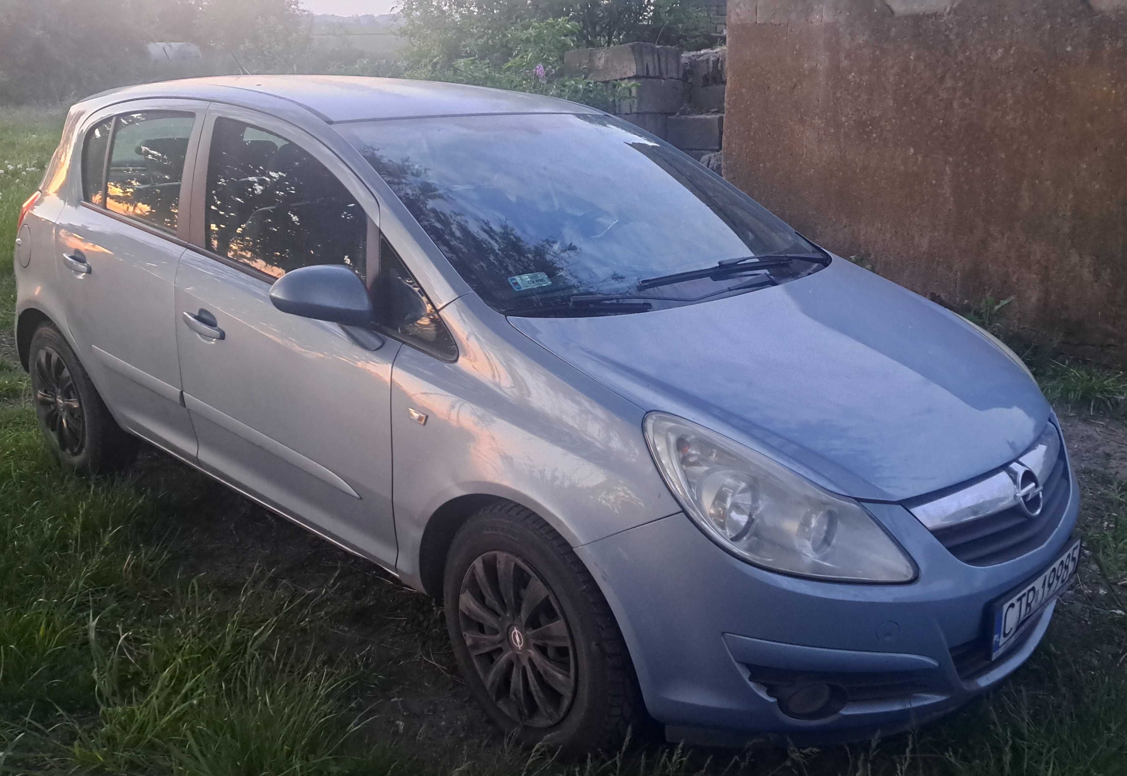 Tanio sprzedam Opel Corsa