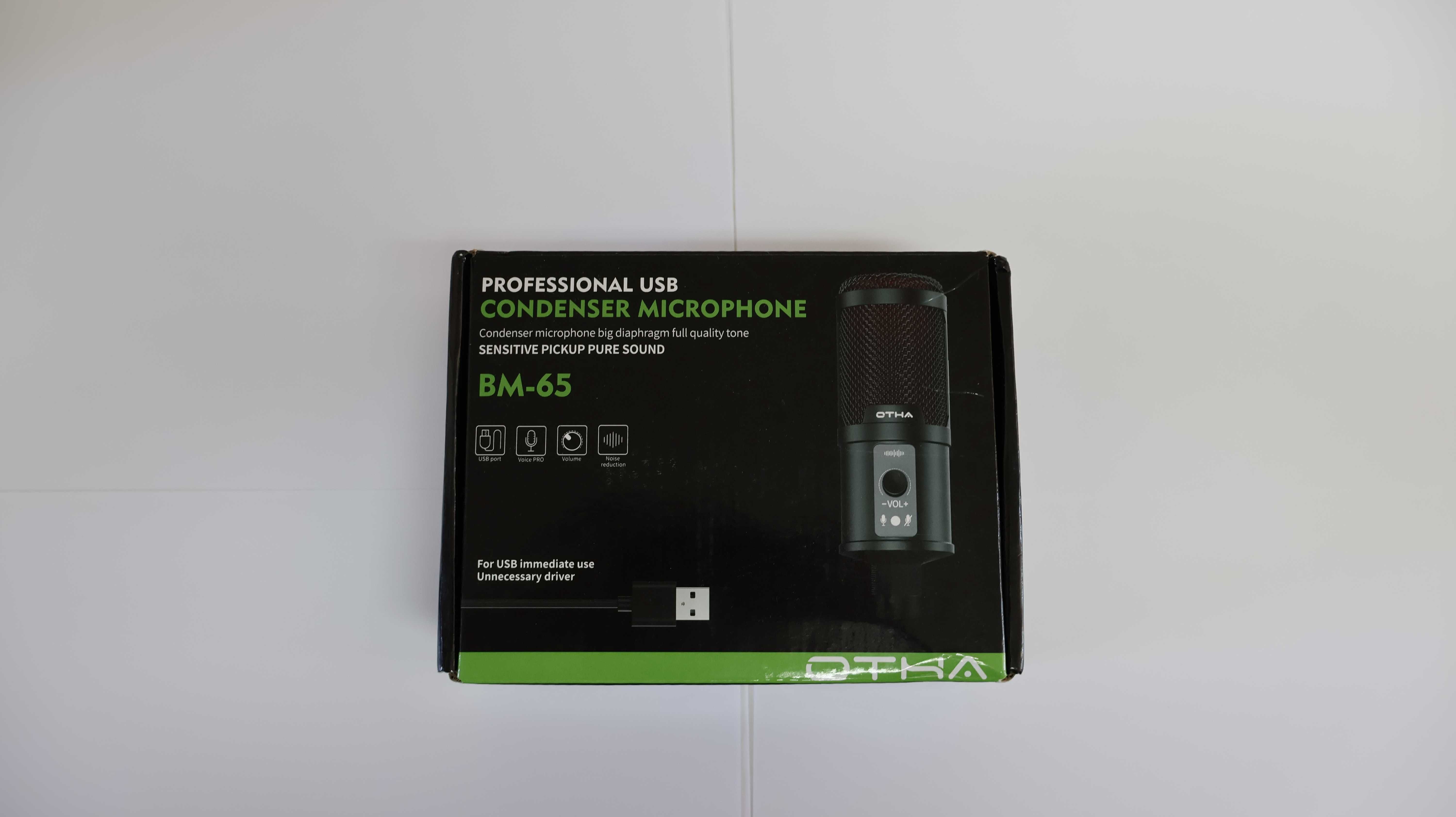 Microfone com suporte e adaptador USB-C