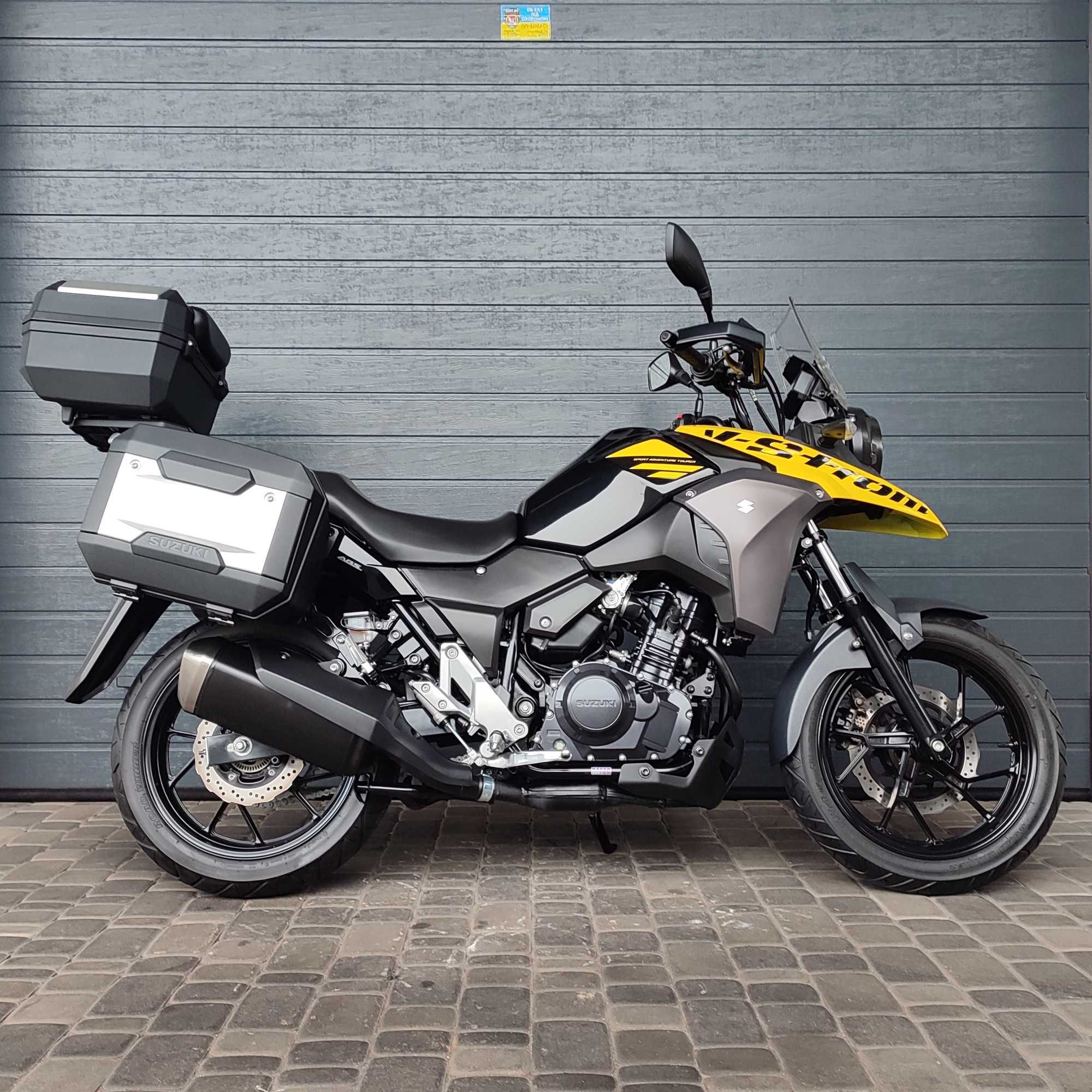 Продам мотоцикл Suzuki V-Strom 250 (5239)