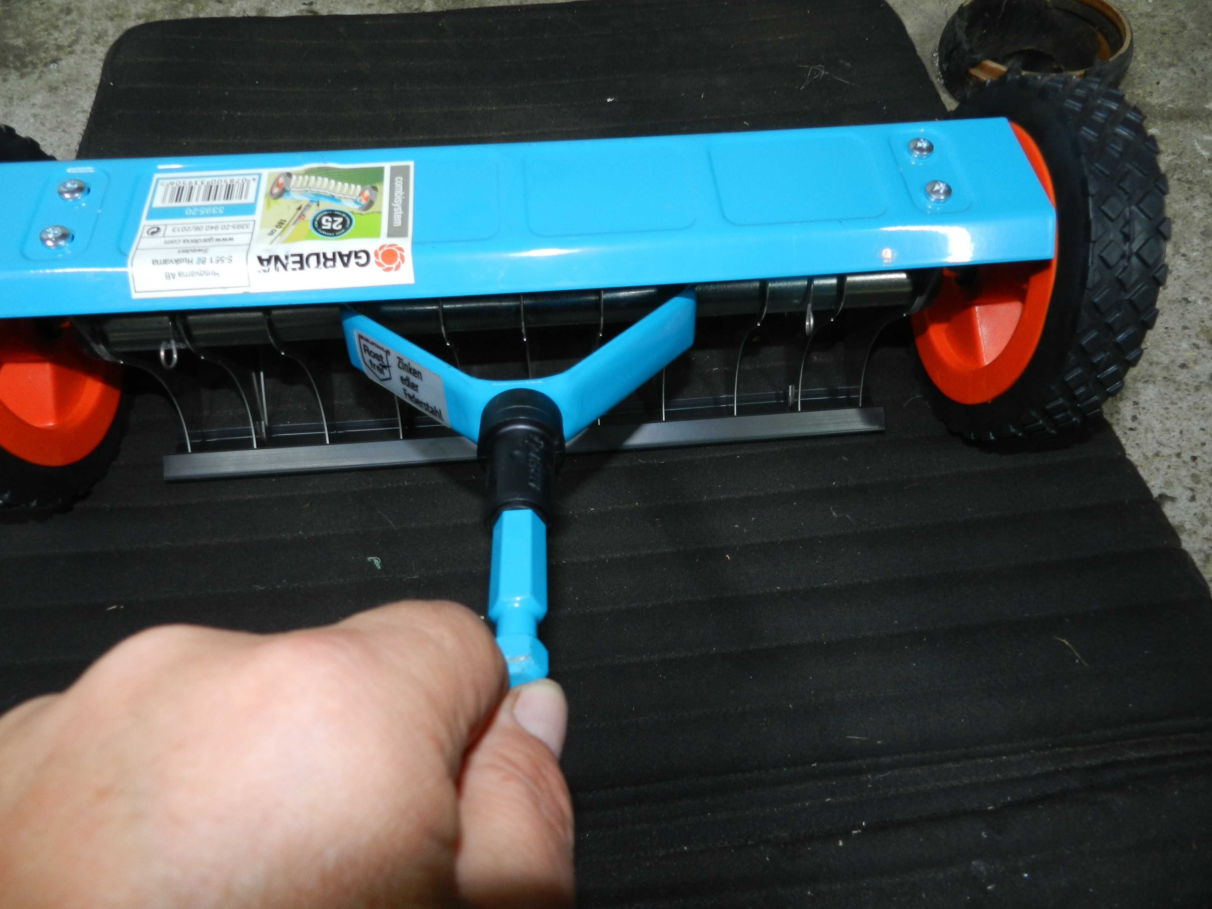 Wertykulator Combi system do trawy na kółkach 32 cm