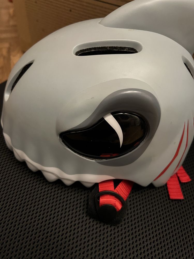 Kask dziecięcy crazy safety rekin white shark cs6