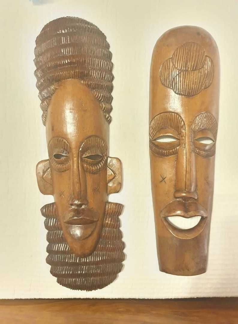 Conjunto de máscaras madeira África antigas