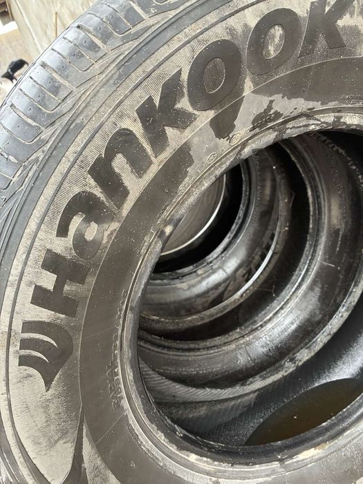 Продам шини б/у у гарному стані