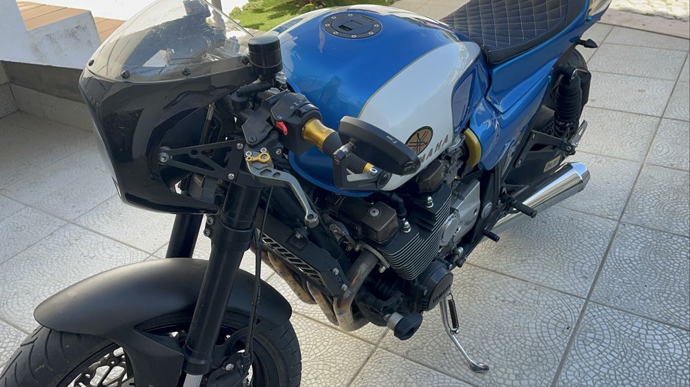 Yamaha xjr 1200 personalizada