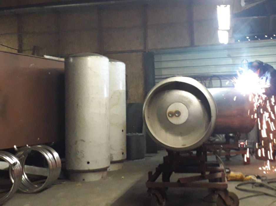 Бак косвенного нагрева. Бак из нержавеющей стали. Теплоаккумулятор