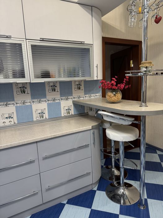 Продам кухню (кухонний гарнітур)