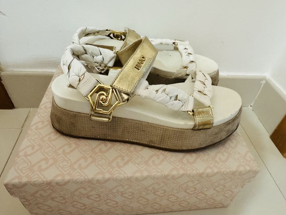 Sandalias LIU JO tamanho 39