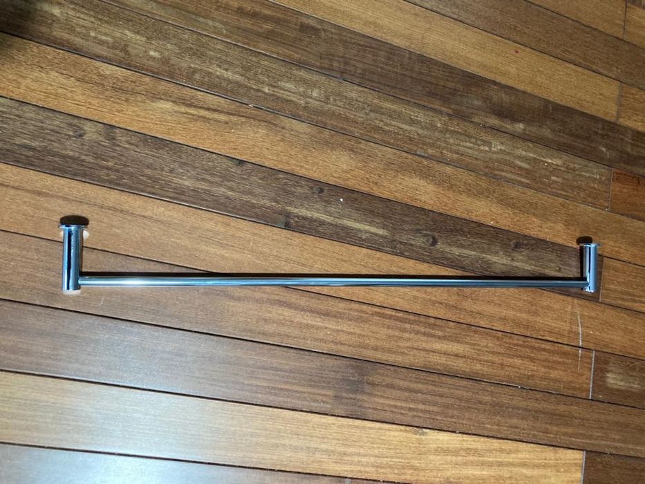 Toalheiro em inox NOVO