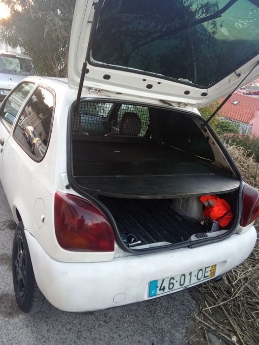 Ford fiesta comercial