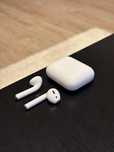 Apple AirPods 2 gen
