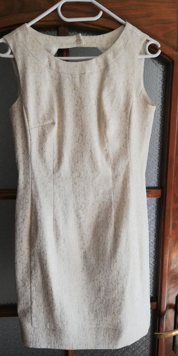 Elegancka sukienka