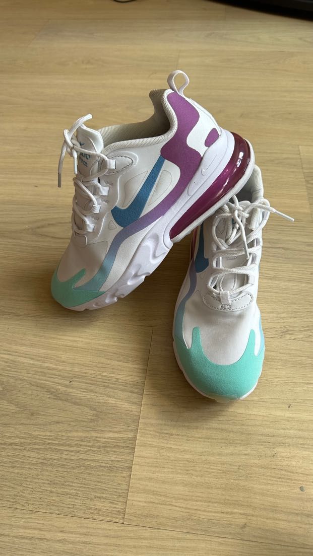 Nike Air Max 270 React