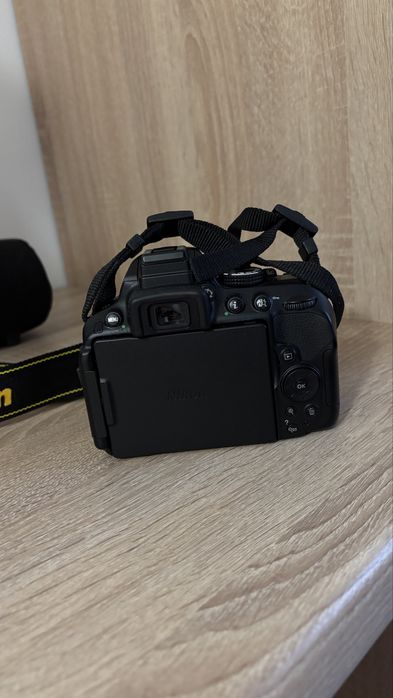 Nikon D5300 w bardzo dobrym stanie, sprzedam w dobre ręce!