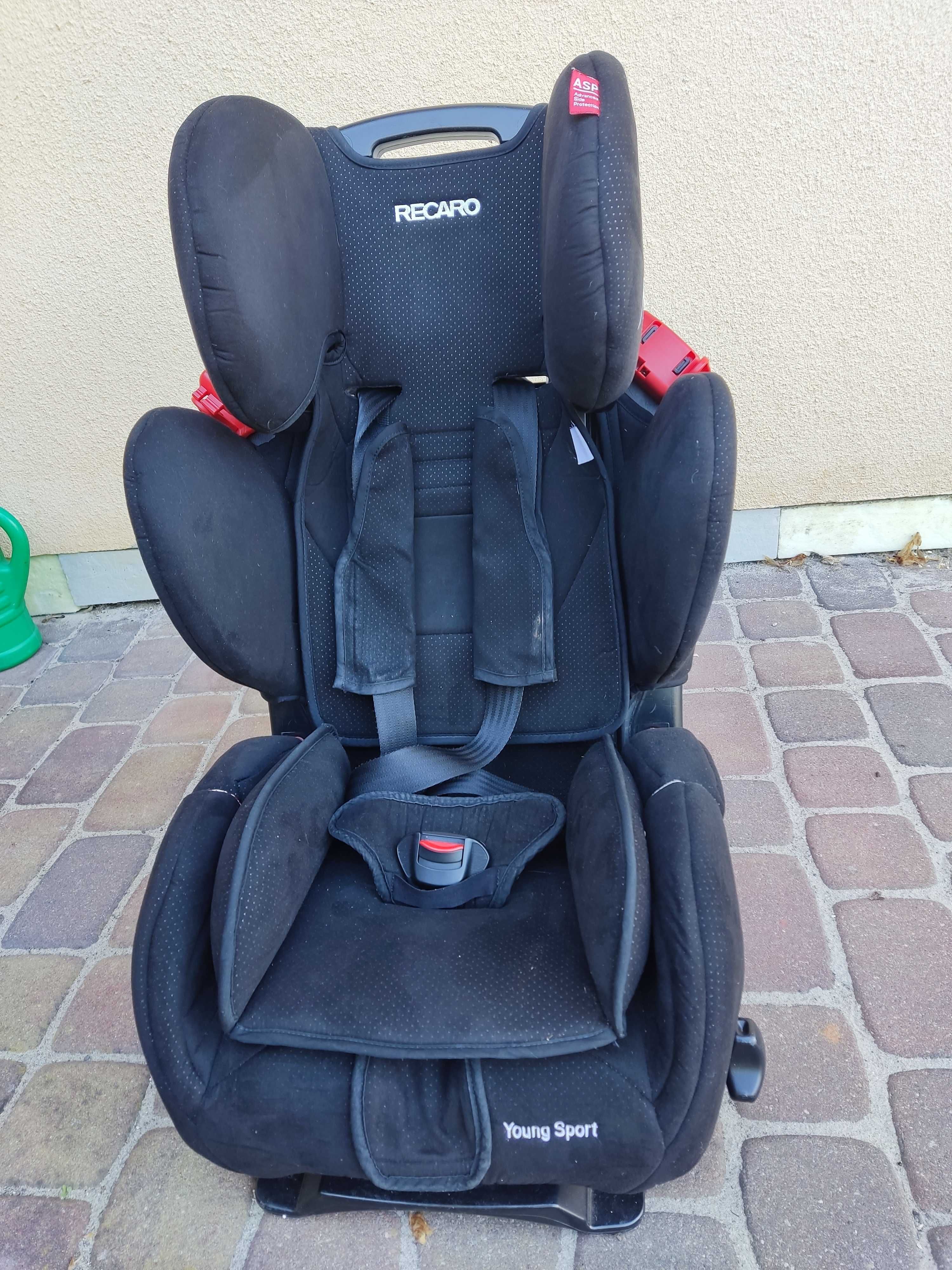 Fotelik dziecięcy do samochodu RECARO, używany. 9-18 kg.