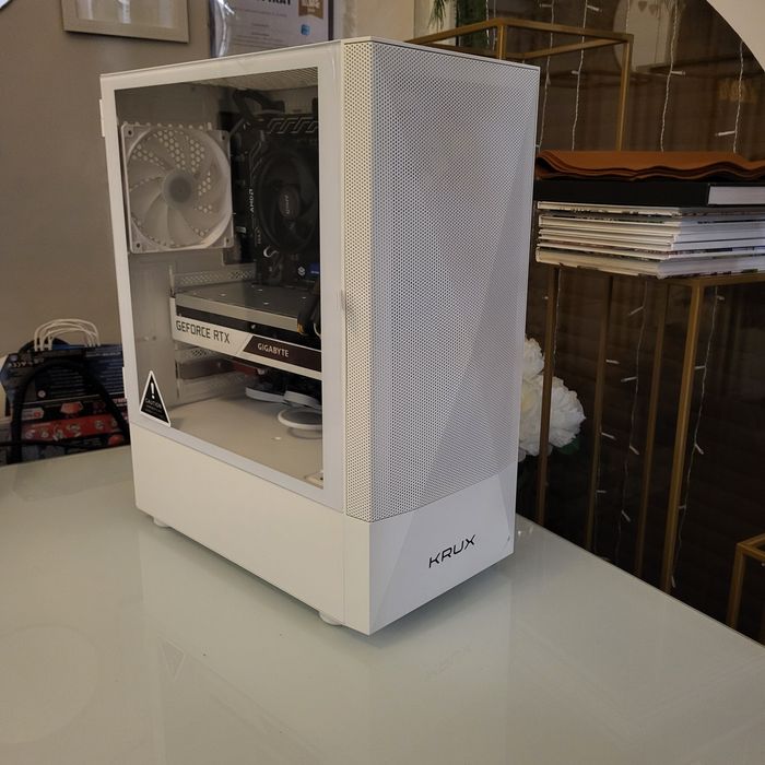 BIAŁY KOMPUTER RTX 3070 RYZEN 5 5600 ram 16gb  m2 512Gb SSD gamingowy