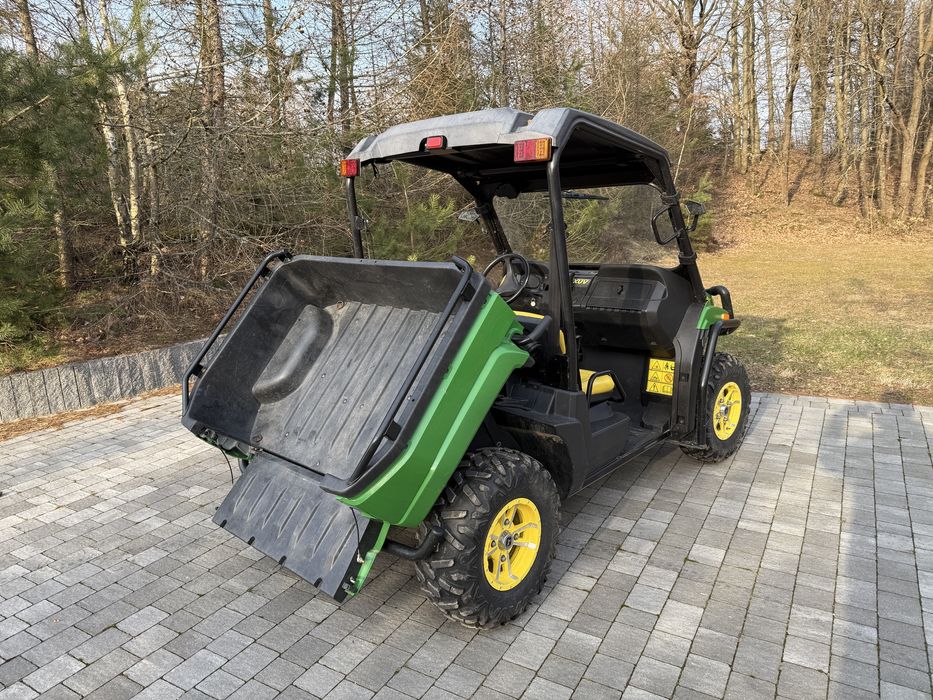 John Deere Gator XUV 550