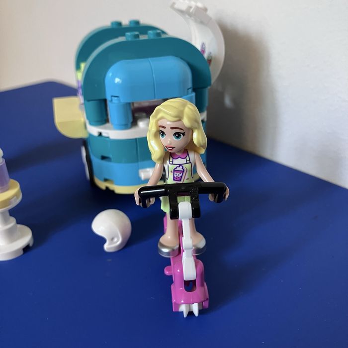 LEGO FRIENDS bubble tea shop на колесах (41733) всі деталі на місці