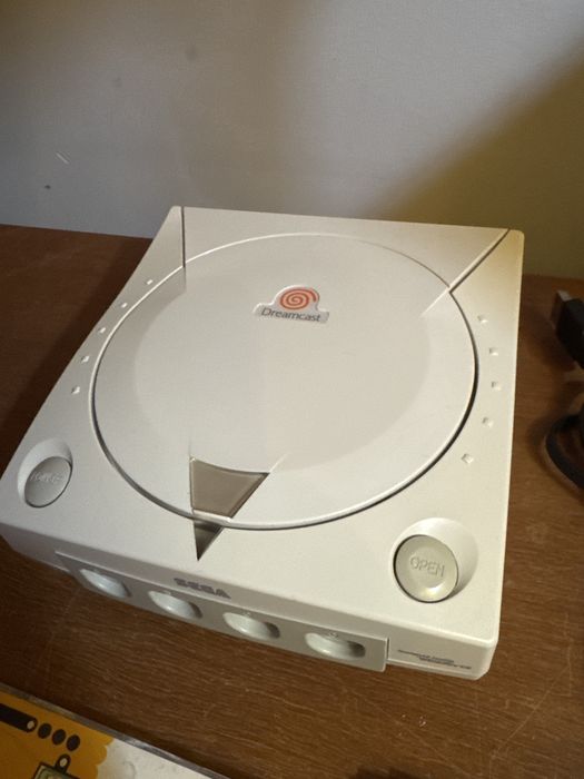 Konsola Sega Dreamcast z Padem i kartą pamięci VMU