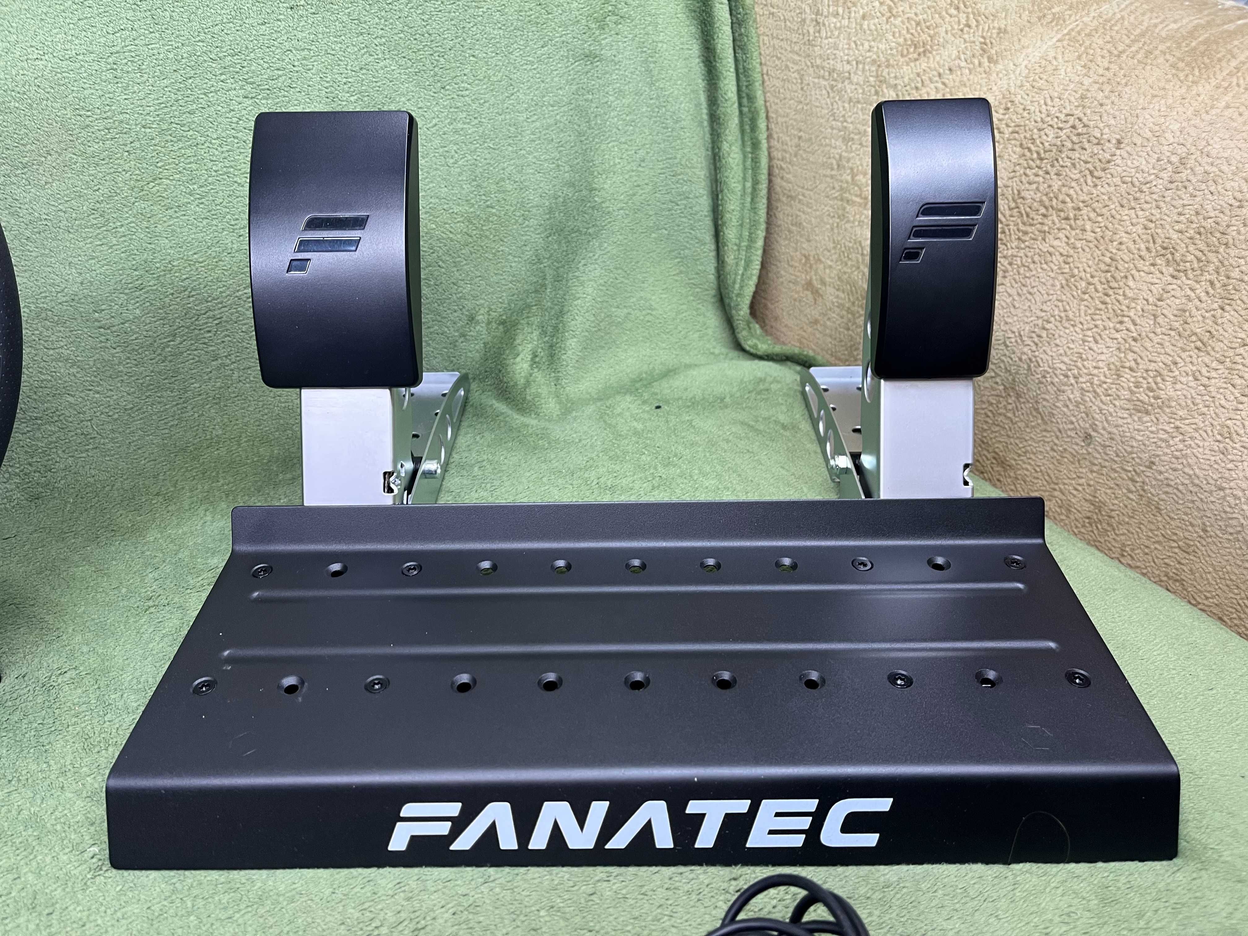 Ігрове кермно ЯК НОВЕ Fanatec Gran Turismo DD Pro (5 Nm) Ready2Race