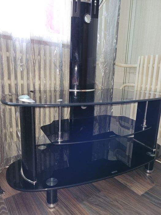 Тумбочка под телевизор