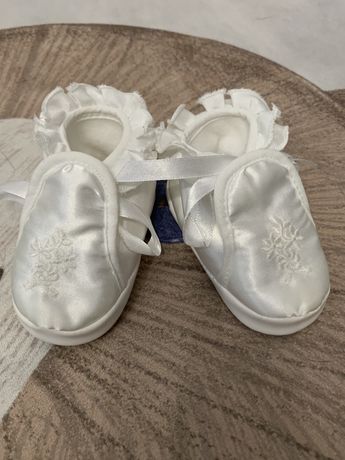 Buciki buty białe do chrztu rozmiar 11