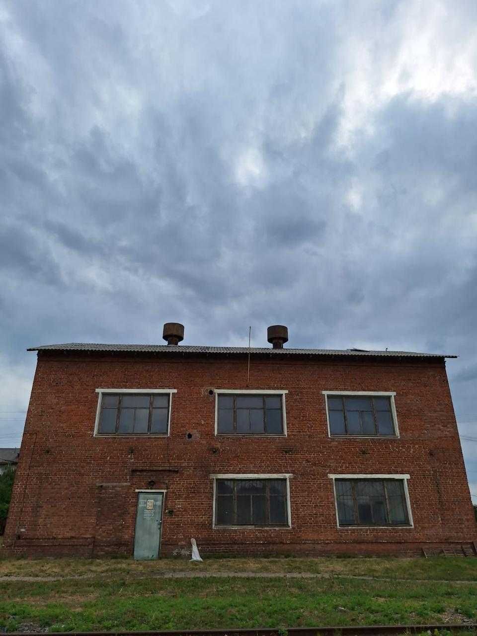 Продаю складське приміщення в с. Хриплин