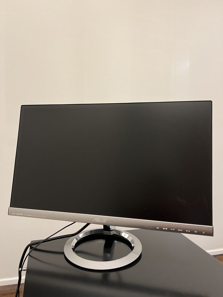 Monitor Asus Bang & Olufsen