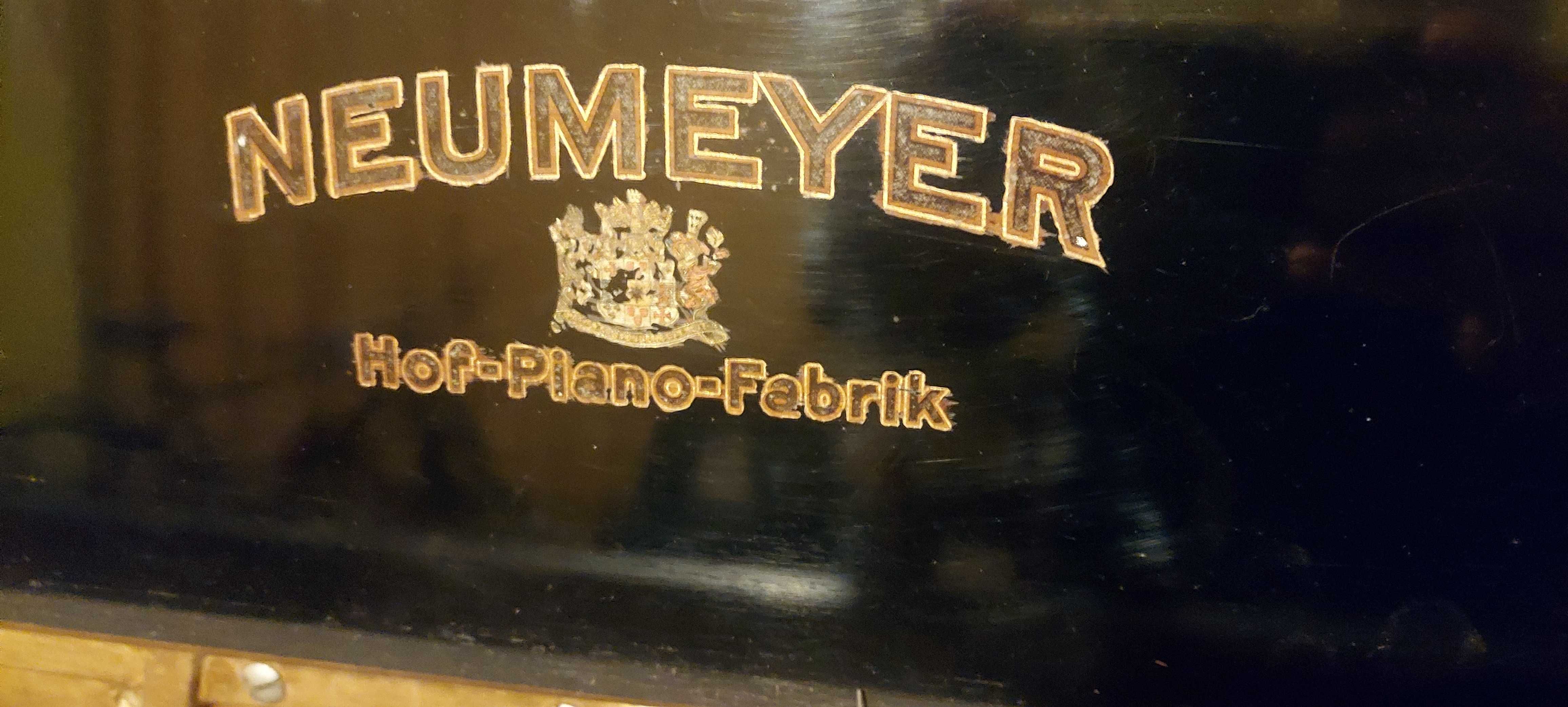 Pianino niemieckiej firmy NEUMAYER