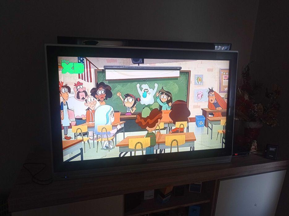 Telewizor Philips płaski - panoramiczny LCD 32 cale