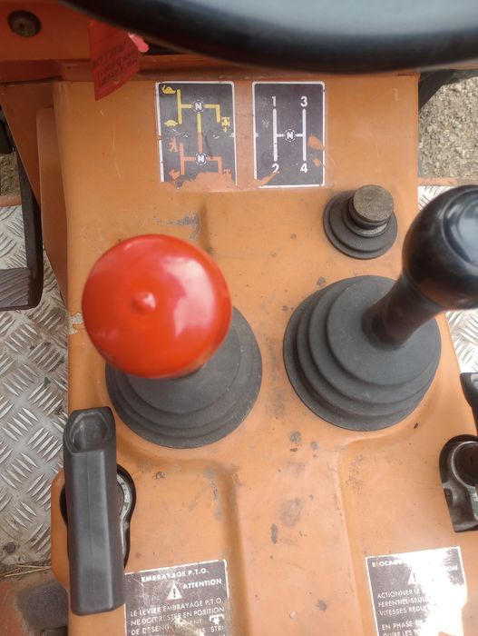 Goldoni 654 4x4 sadowniczy miniciągnik z turem minitraktor z turem
