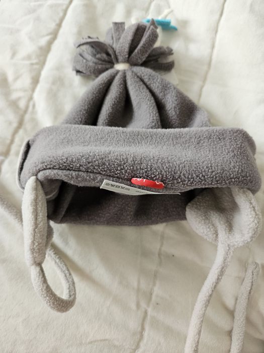 Czapka polarowa z uszkami i wiązaniem Lodger