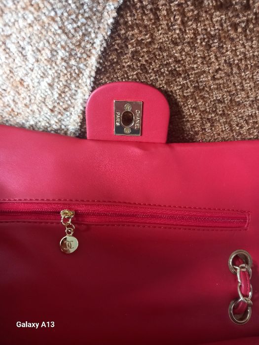 Chanel red crossbody bag Vintage