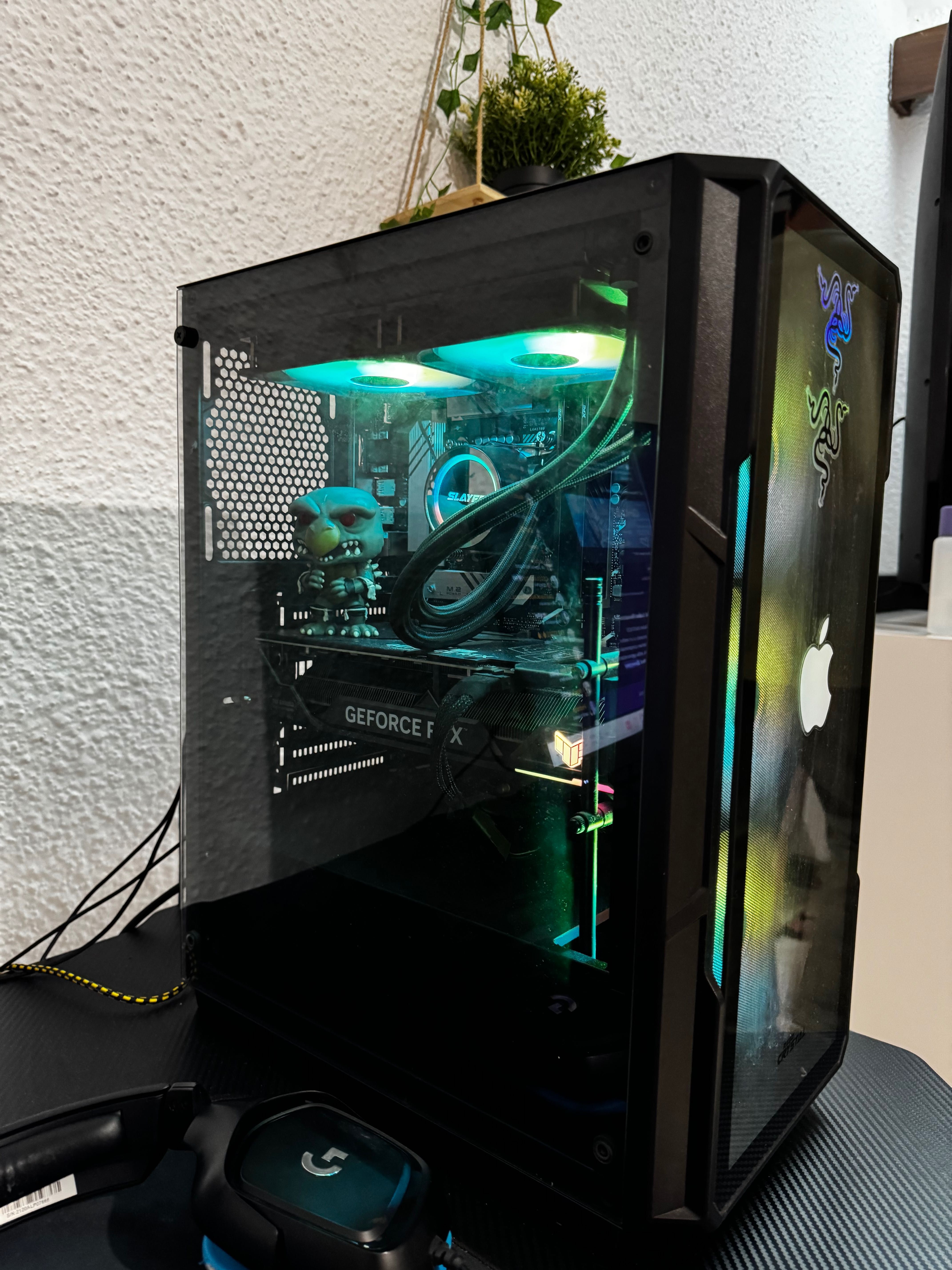 PC Gaming 4070Ti + Setup (Monitor Curvo, cadeira, perifericos)