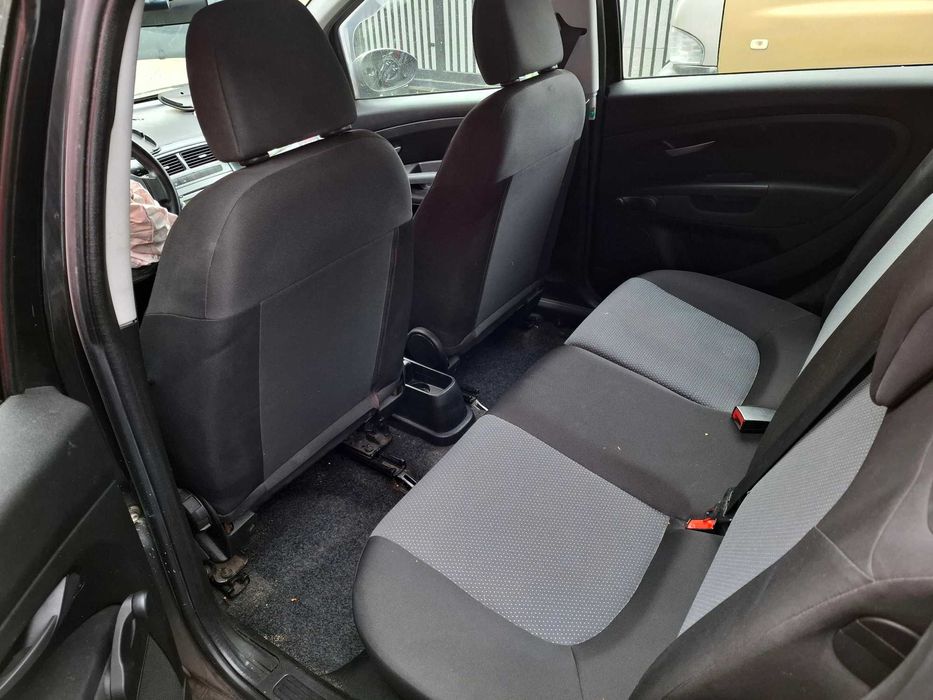 Fotele/ siedzenia FIAT Grande Punto 05-12 rok