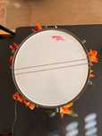 Tarola de percussão com case incluída