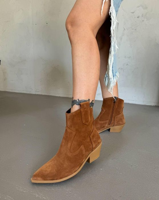 Козаки ботинки женские