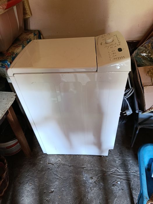Продам пральна машина Whirlpool