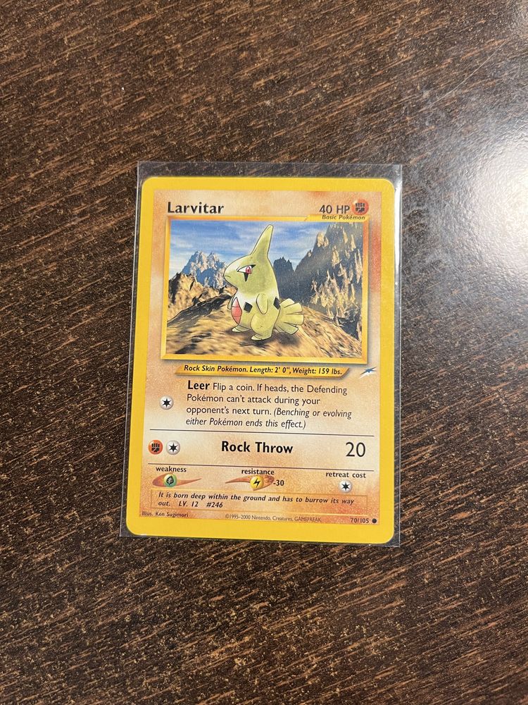 Karty pokemon oryginalne starsze Larvitar Neo Destiny