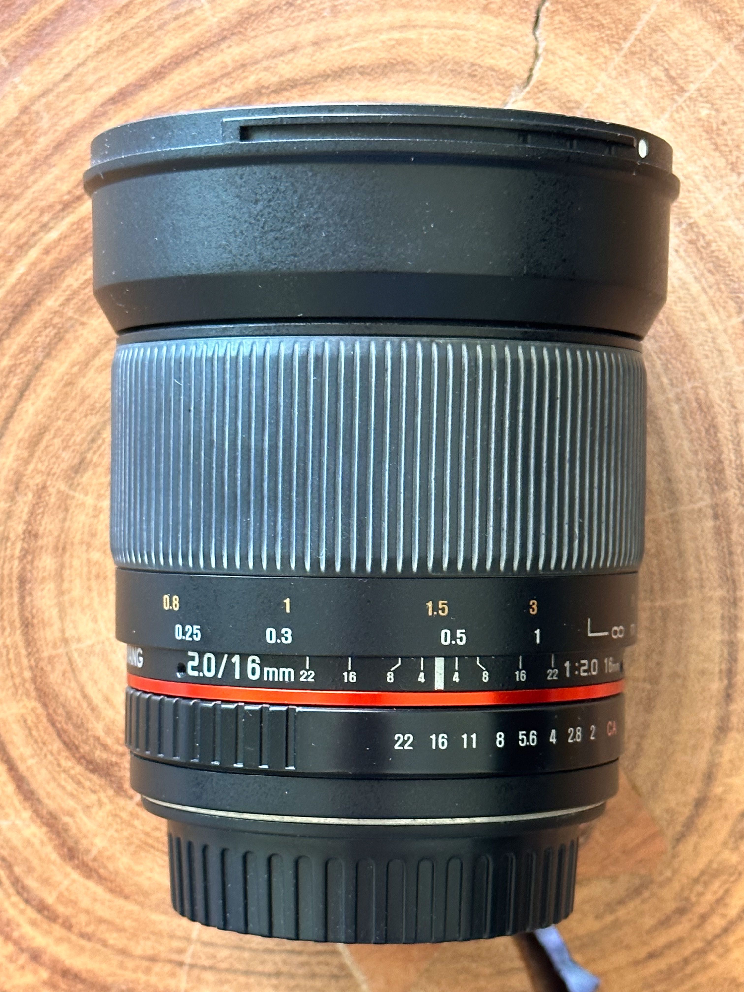 Samyang 14mm f/2.0 (Mount EF)