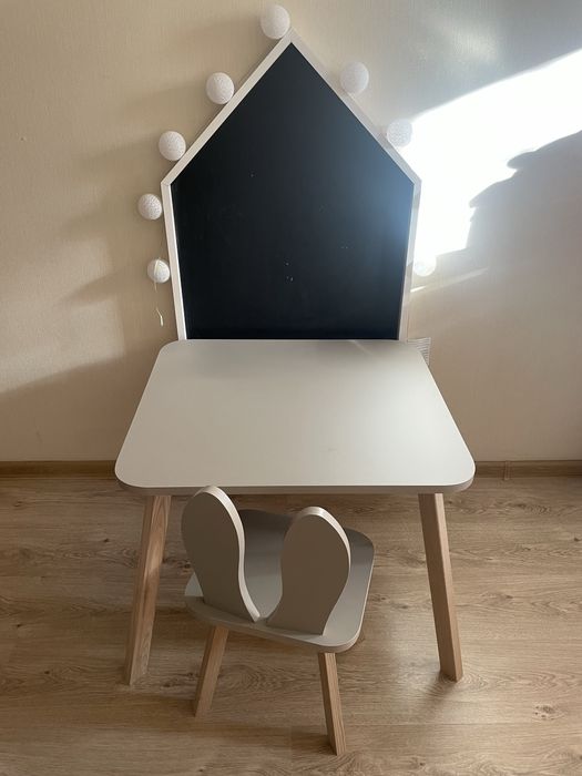 Столик та стілець набір дитячий