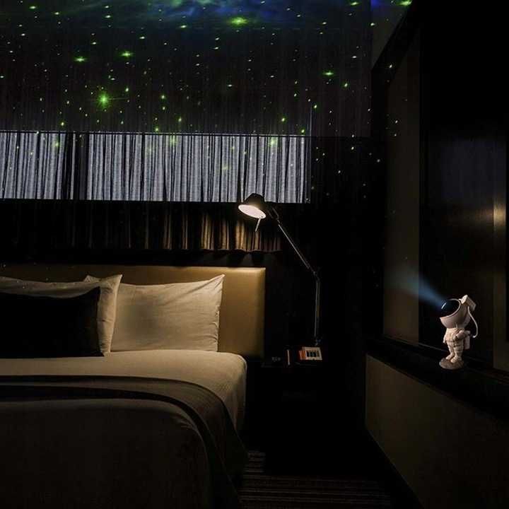 Projektor światła gwiazd led astronuta kosmonauta lampka nocna +pilot